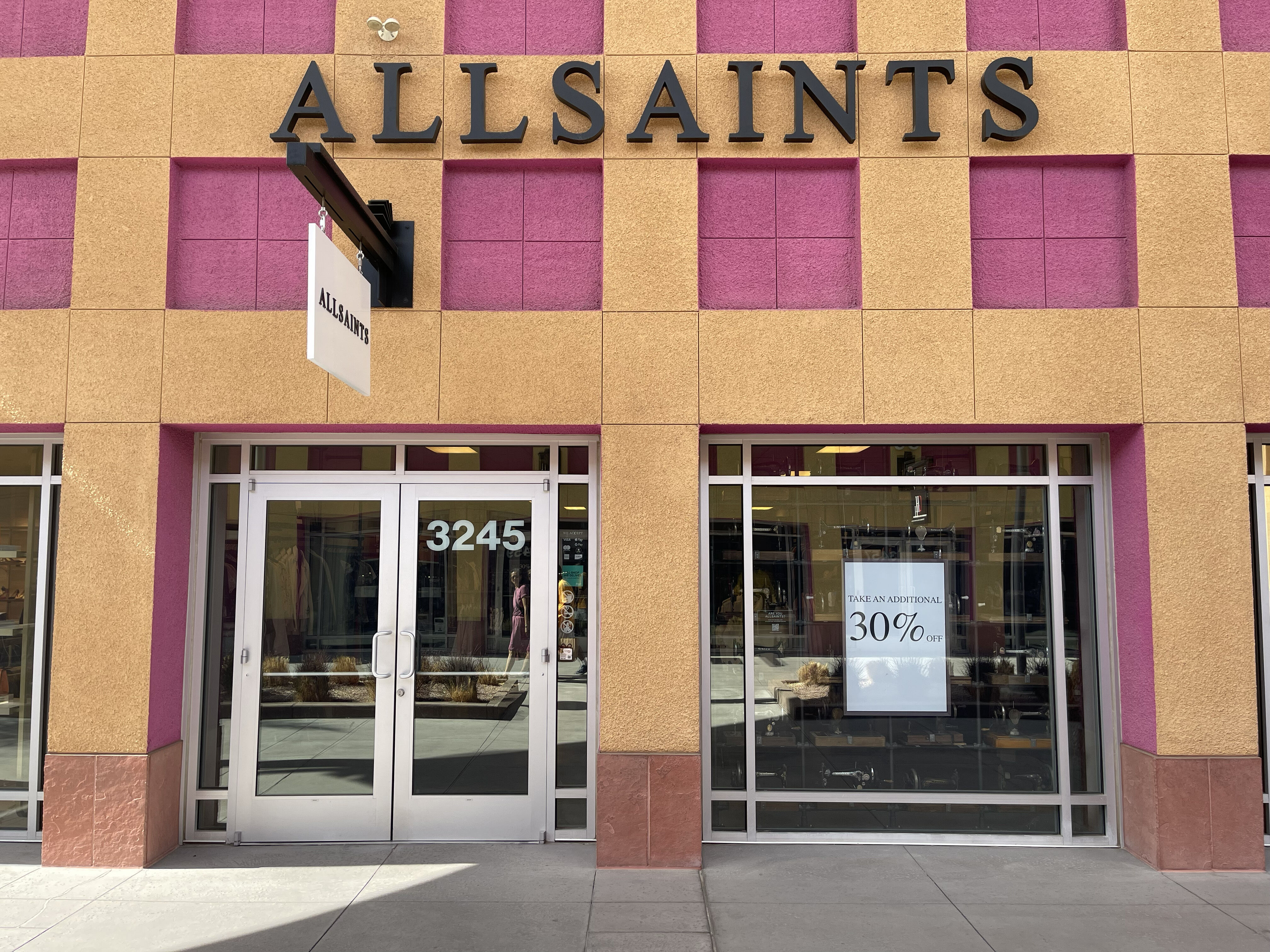 Factory store - las vegas premium outlets - clearance north